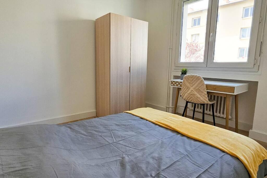 C'est Chez Maurice! 4 Ch Wifi Balcon Parking Free * Saint-Etienne (Loire)
