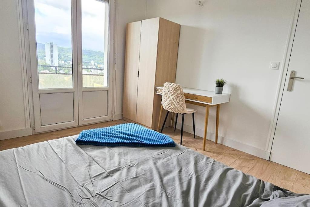 Apartment C'est Chez Maurice! 4 Ch Wifi Balcon Parking Free Saint-Etienne (Loire)